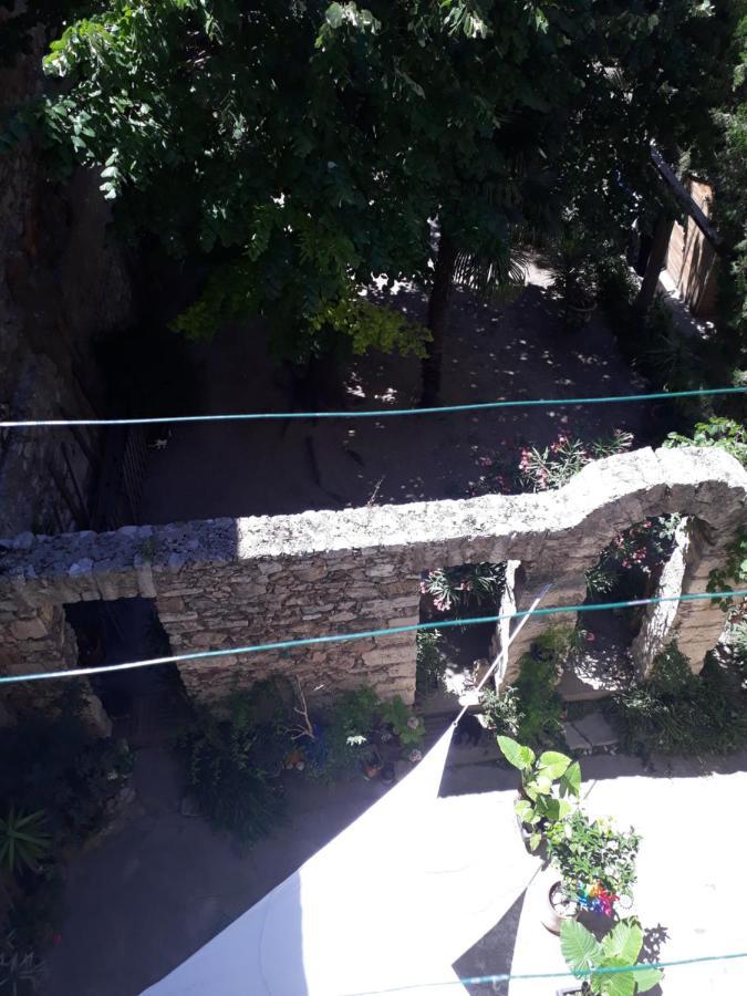 Le V Genie Verdure Et Calme A Deux Pas Des Halles De Sète מראה חיצוני תמונה